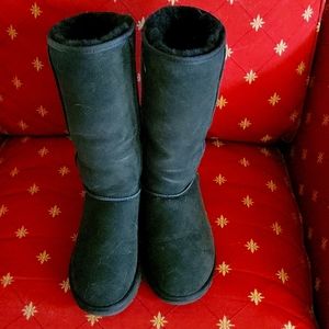 Uggs Tall size 8